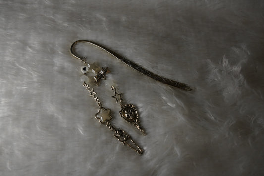 Moonlit trinkets